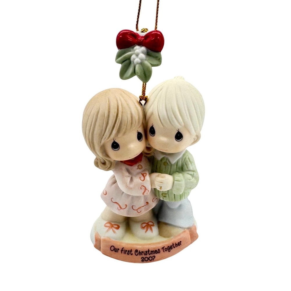 Precious Moments 2007 Our First Christmas Together Ornament 710004 Mistletoe